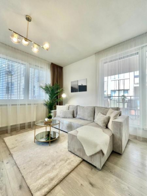 The Elite Suite III downtown AC & garage parking Bratislava